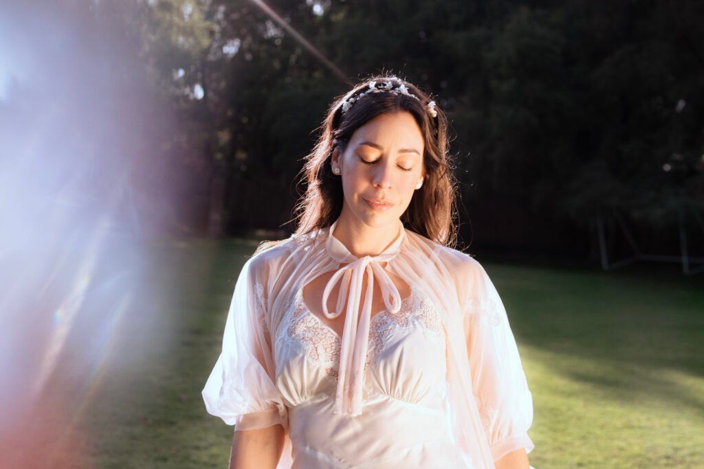 Destination Weddings on the Costa Blanca Tyna Ros, Mexican singer-songwriter based in Spain